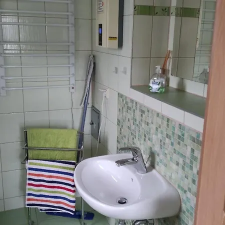 In Mit Garten, Grill Und Terrasse *